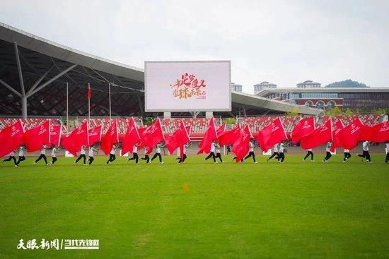 仁圭30岁，智能程度像是10岁的孩子。他的母亲爱春天天赐顾帮衬他，固然日子有点苦，两小我的糊口经常布满笑声。直到爱春被查抄出癌症末期，她知道本身没法一生赐顾帮衬这个年夜孩子。她决议为儿子做筹办，在这一趟又笑又泪的辞别旅途上，仁圭要学会本身摺被、烧饭、搭公车、找工作……他必需学会长年夜、学会跟妈妈说再会。